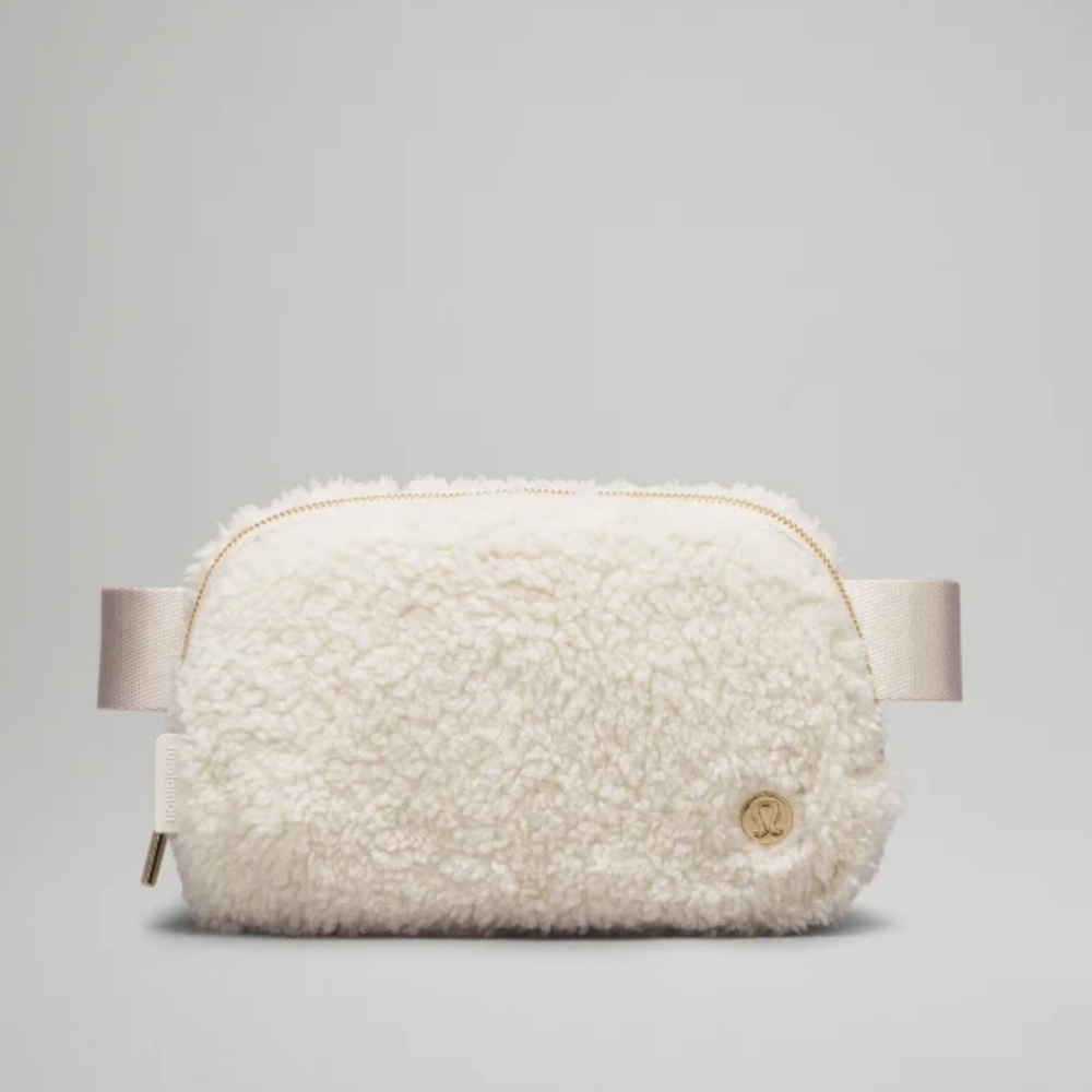 Lululemon Athletica Everywhere Cream Fleece Crossbody Belt Bag